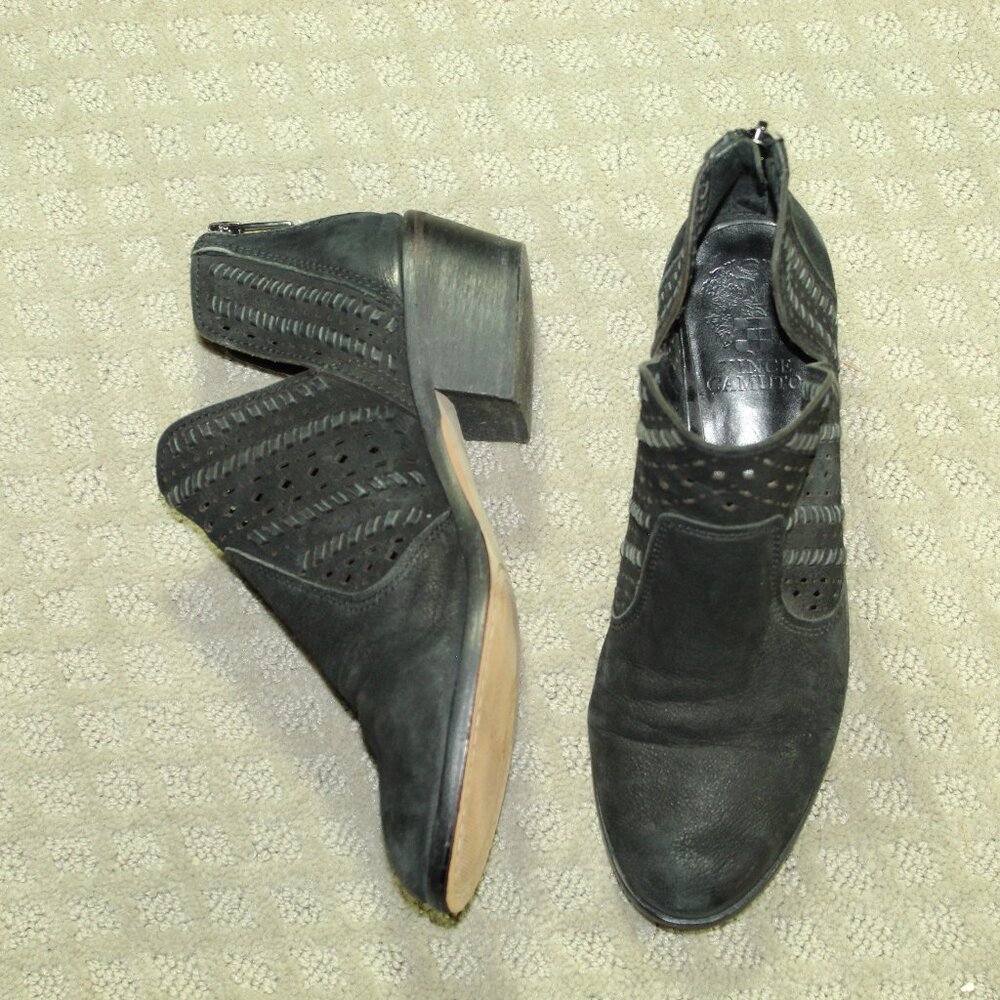 Vince Camuto Prasata Bootie Wm Sz 7.5M Almond Toe Block Heel Black Nubuck Zip